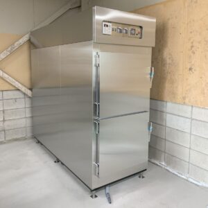 ④保護ビニールをはがして設置完了